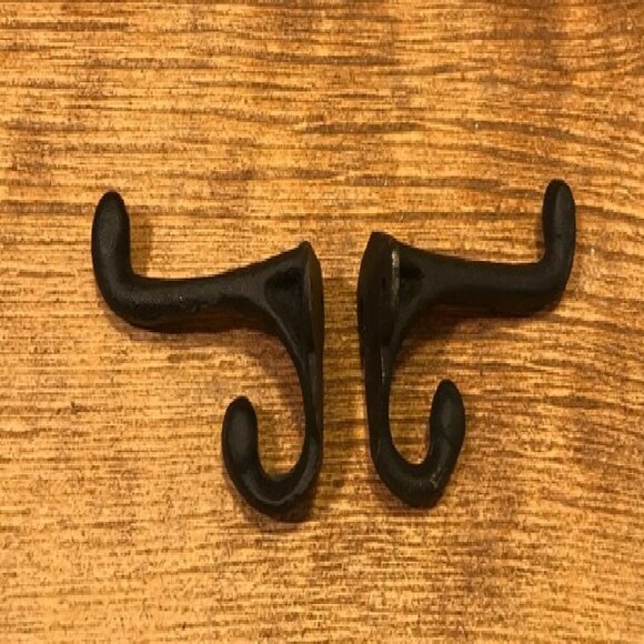 Two (2) Cast Iron Black 2 3/4" tall Double Wall Hooks Two (2) 0170-01202 - Picture 2 of 16